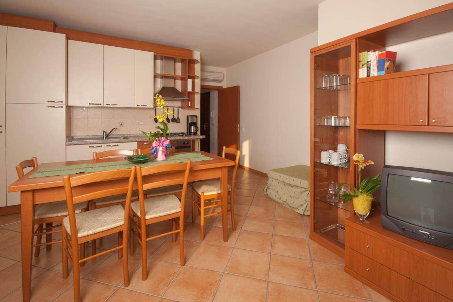 Appartamenti Baia Azzurra 6. Torbole Sul Garda Exterior foto